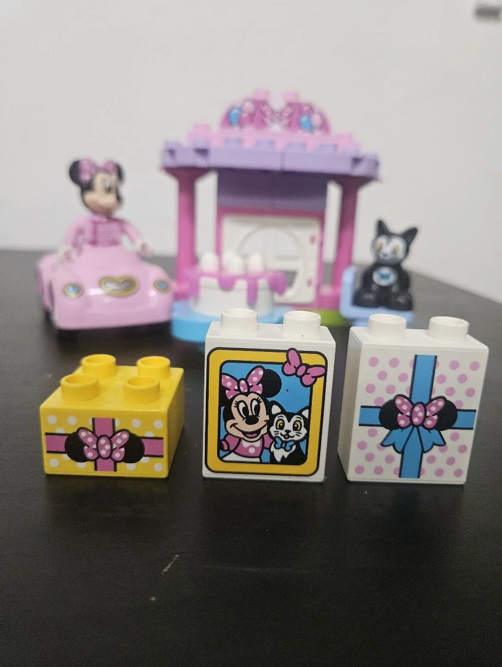 LEGO 10873 - Duplo: Disney's Mickey Mouse - Minnie's Birthday Party - NO BOX
